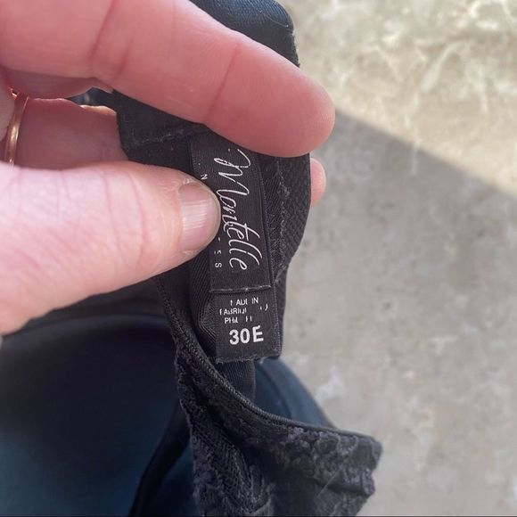 COPY - 3/$40Montelle intimates underwire lightly padded bra size E 30. - Picture 10 of 12